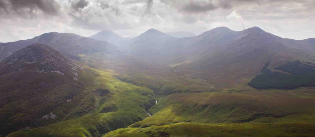 Irlandemontagnes 1950x850 1 1024x446