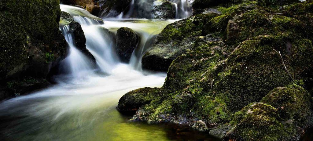 waterfall1950x850